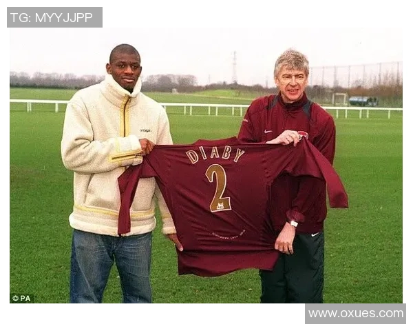 足球明星双国籍现象探究及其背后的原因分析