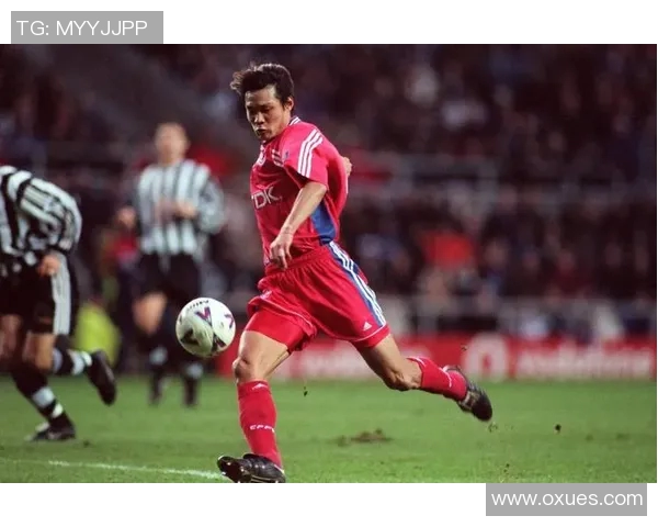 足球明星退役球衣全景展示回顾经典瞬间与传奇故事