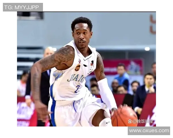 光头篮球街球明星的传奇故事与赛场魅力揭秘